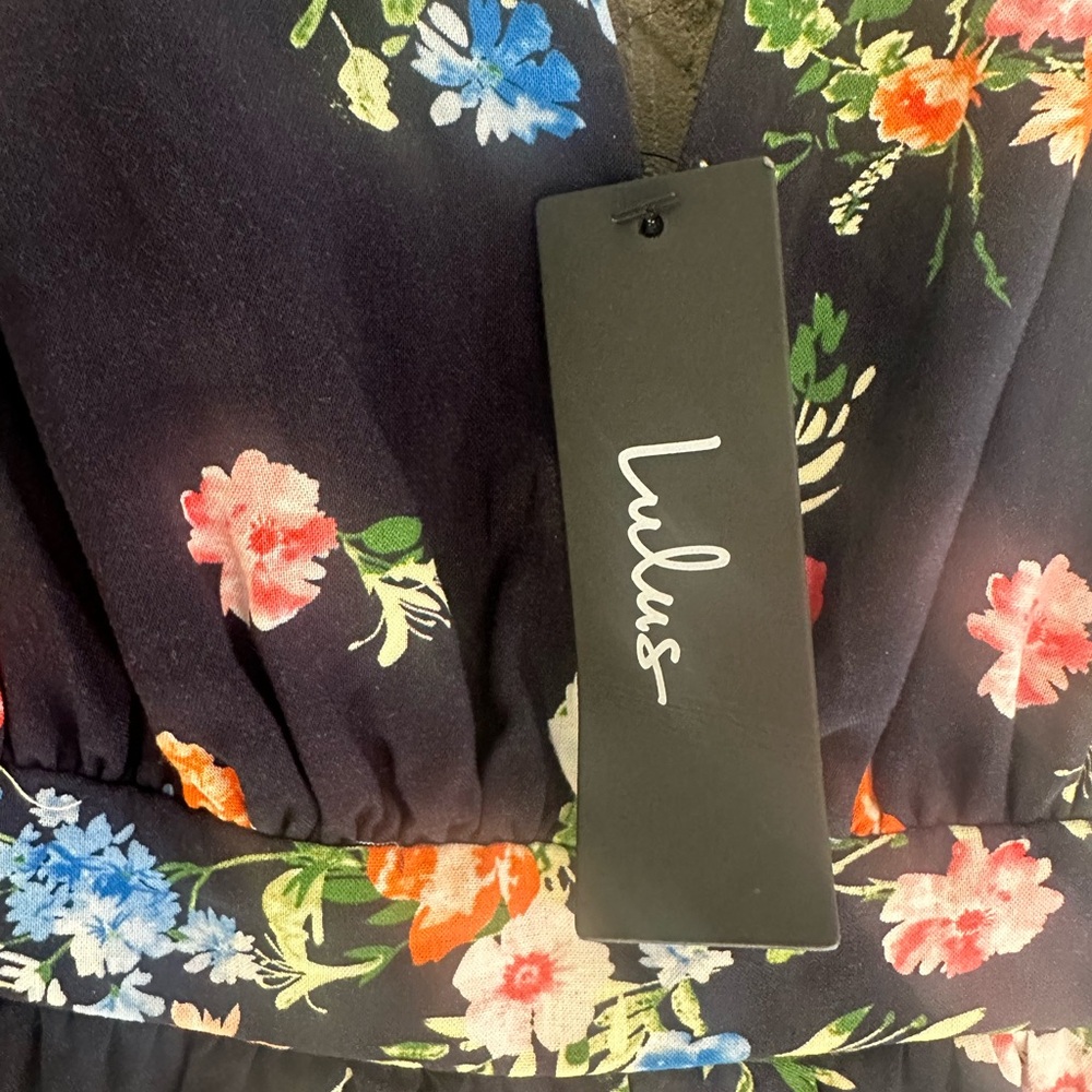 NWT Lulu’s Call it a Crush Navy Blue Ruffled Floral Print Romper - Picture 6 of 7